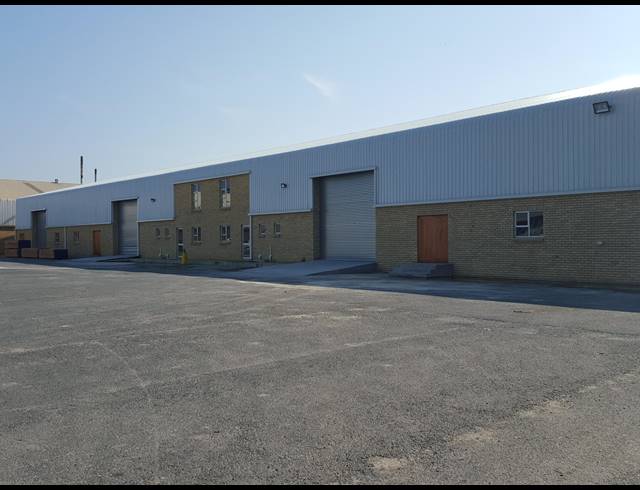 1,000M² WAREHOUSE TO LET IN BELLVILLE SOUTH